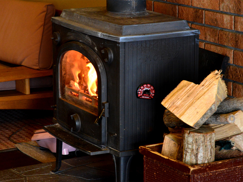 薪ストーブの炎の写真